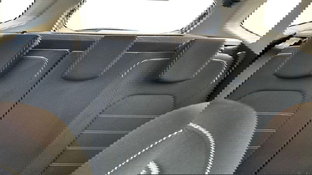 Dacia Duster usata a Padova (17)