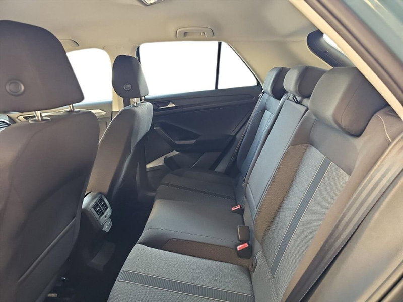 Volkswagen T-Roc usata a Lecco (11)