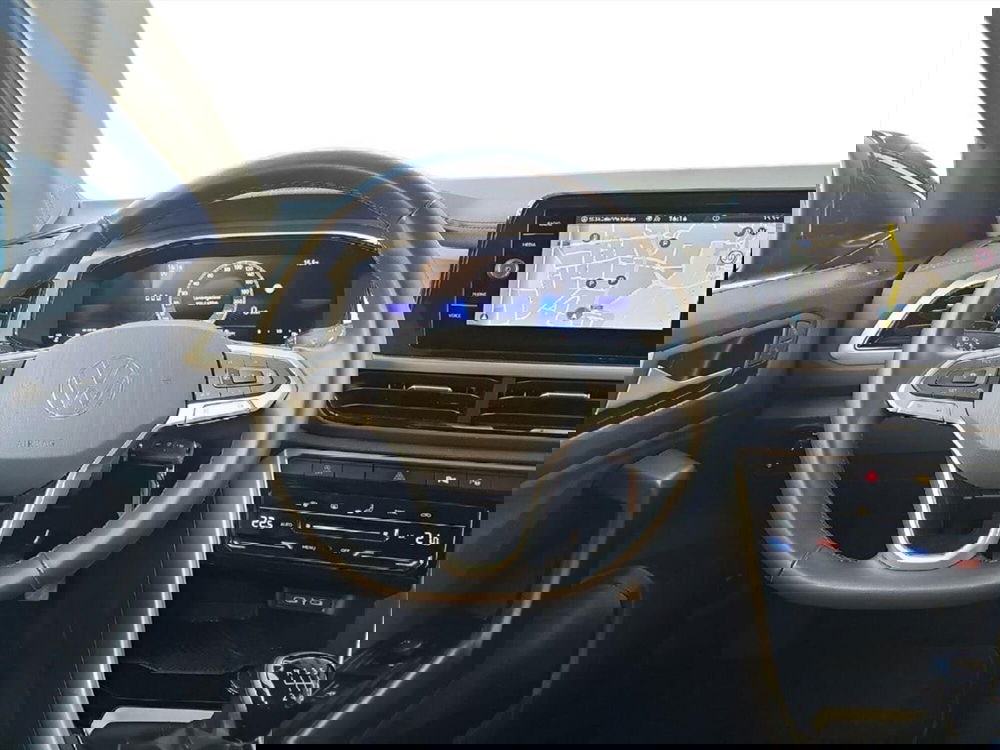 Volkswagen T-Roc usata a Lecco (9)