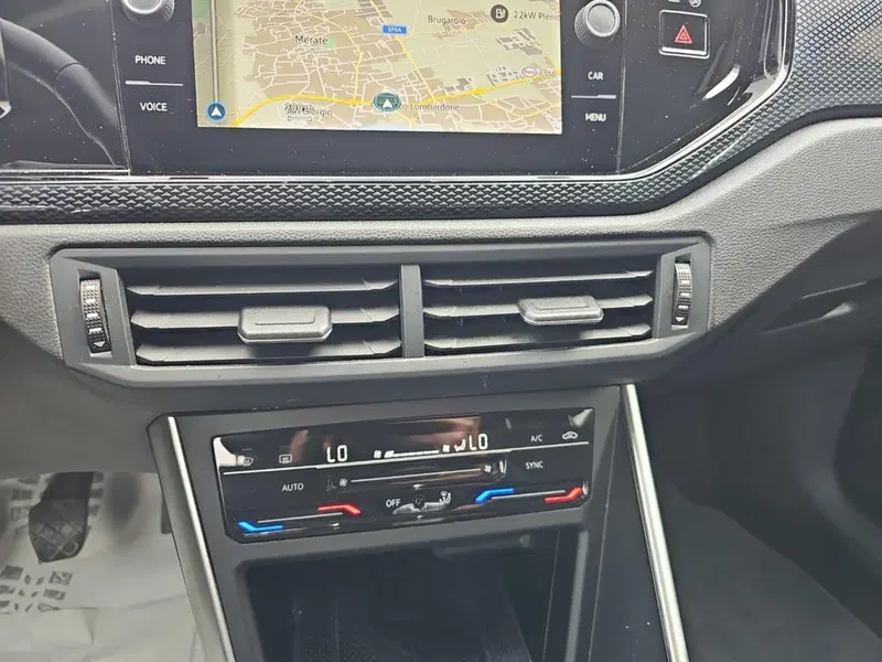 Volkswagen Taigo usata a Lecco (13)