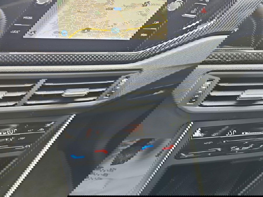 Volkswagen Taigo usata a Lecco (13)