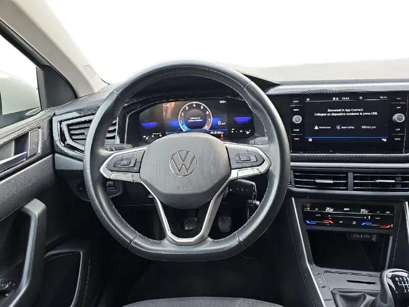 Volkswagen Taigo usata a Lecco (10)