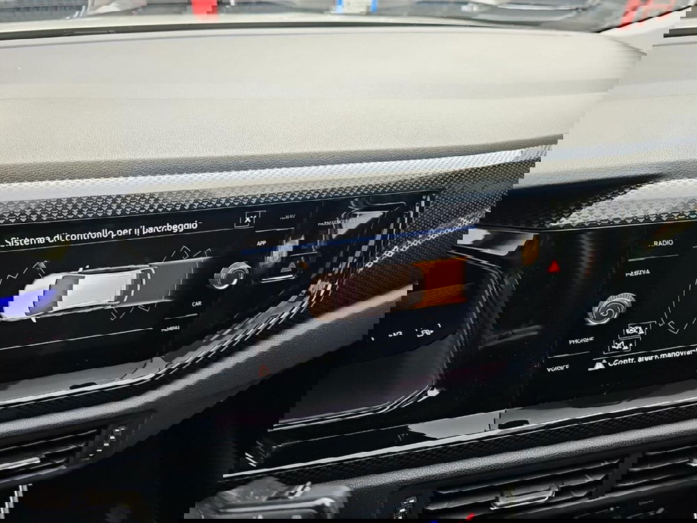 Volkswagen Taigo usata a Lecco (16)