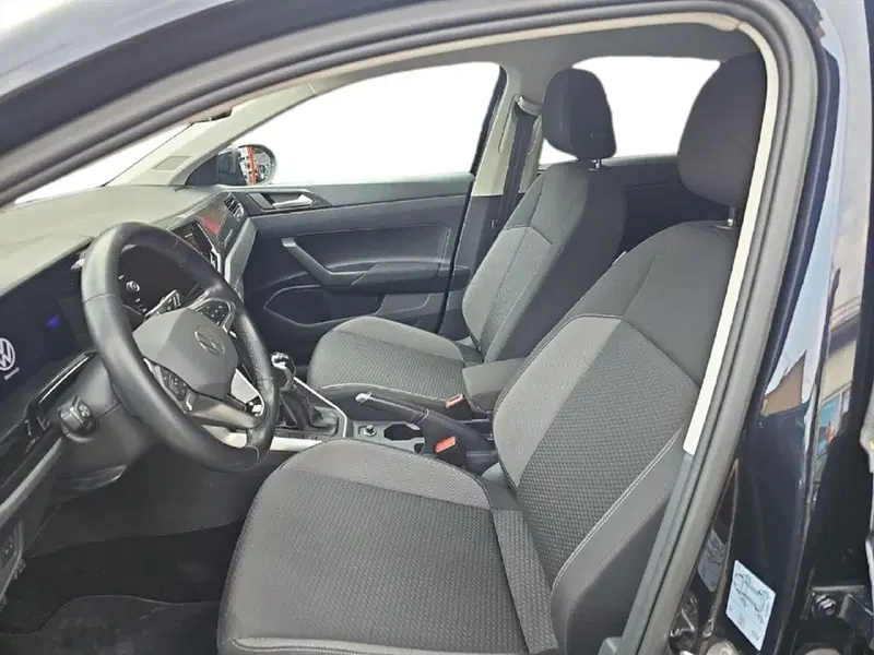 Volkswagen Taigo usata a Lecco (11)