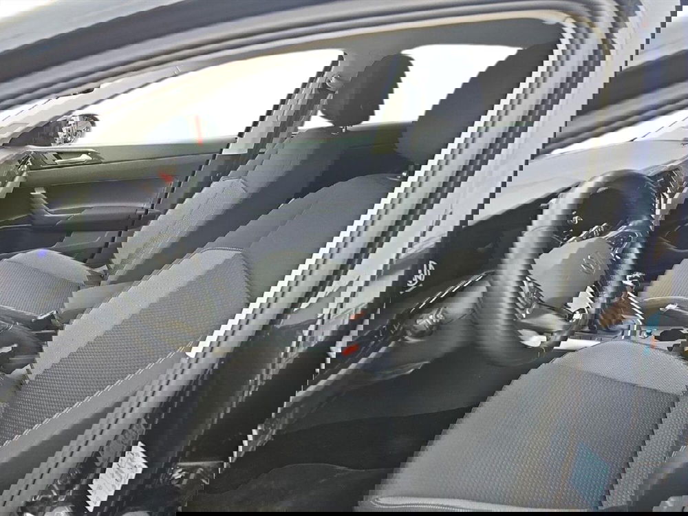 Volkswagen Taigo usata a Lecco (11)