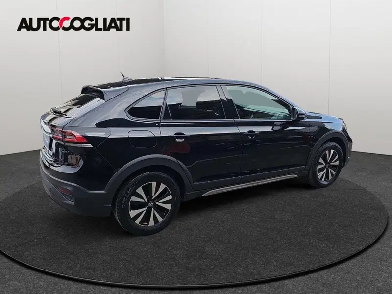 Volkswagen Taigo usata a Lecco (4)