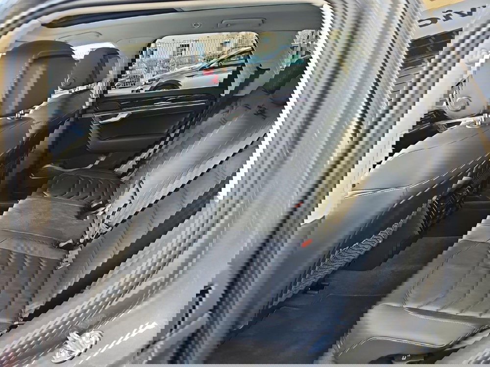 Volkswagen Touareg usata a Lecco (10)