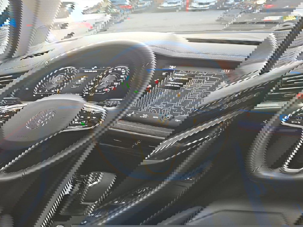 Volkswagen Touareg usata a Lecco (11)