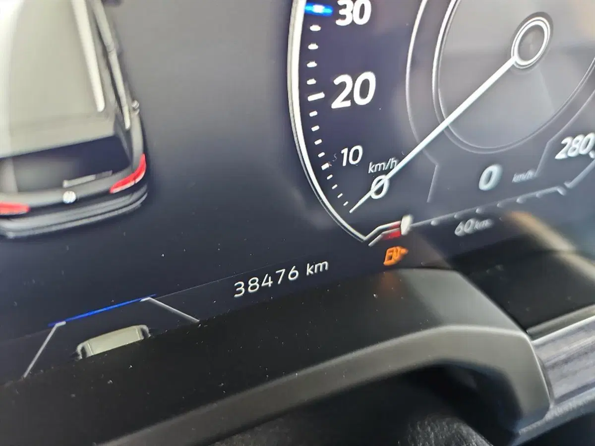 Volkswagen Touareg usata a Lecco (15)