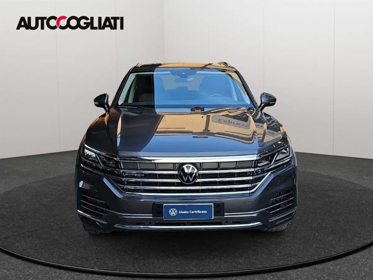 Volkswagen Touareg usata a Lecco (2)