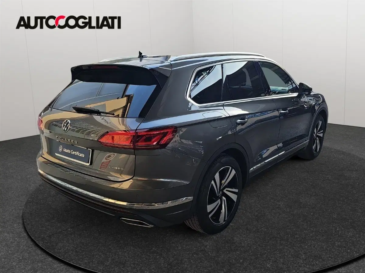 Volkswagen Touareg usata a Lecco (6)
