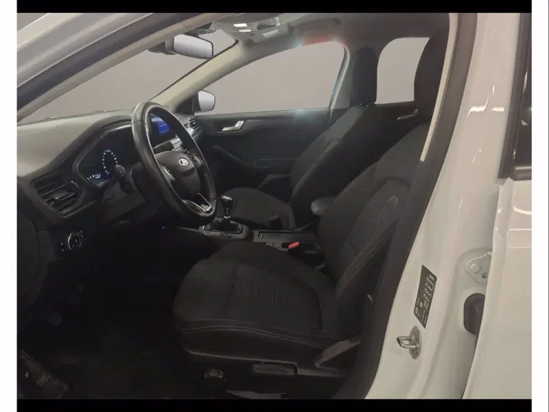 Ford Focus Station Wagon usata a Catania (9)