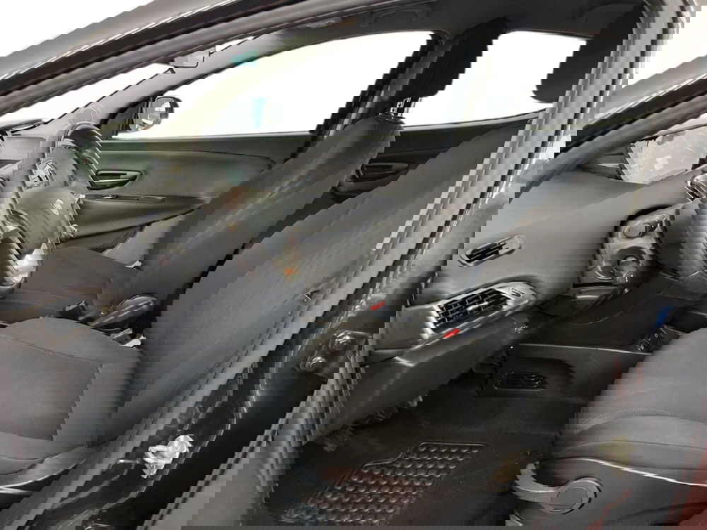 Lancia Ypsilon usata a Torino (10)