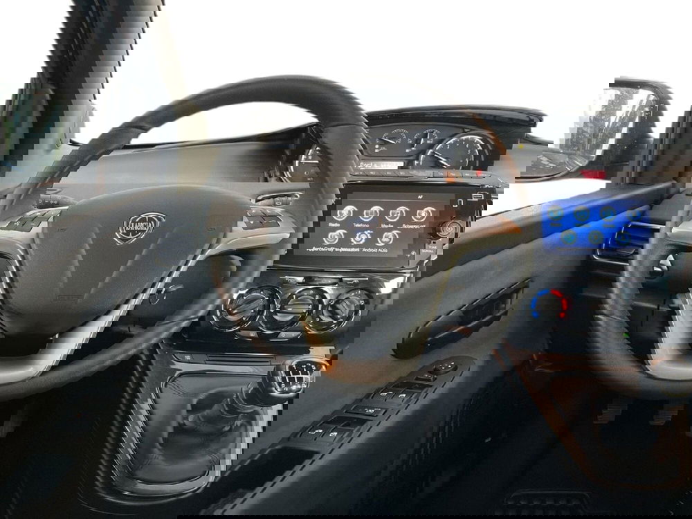 Lancia Ypsilon usata a Torino (11)