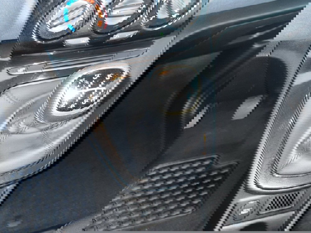 Lancia Ypsilon usata a Torino (13)