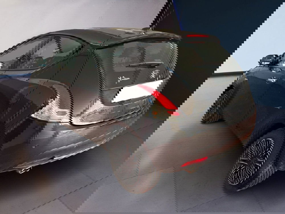 Lancia Ypsilon usata a Torino (6)