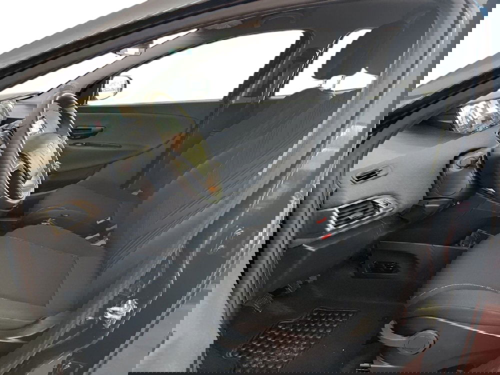 Lancia Ypsilon usata a Torino (9)