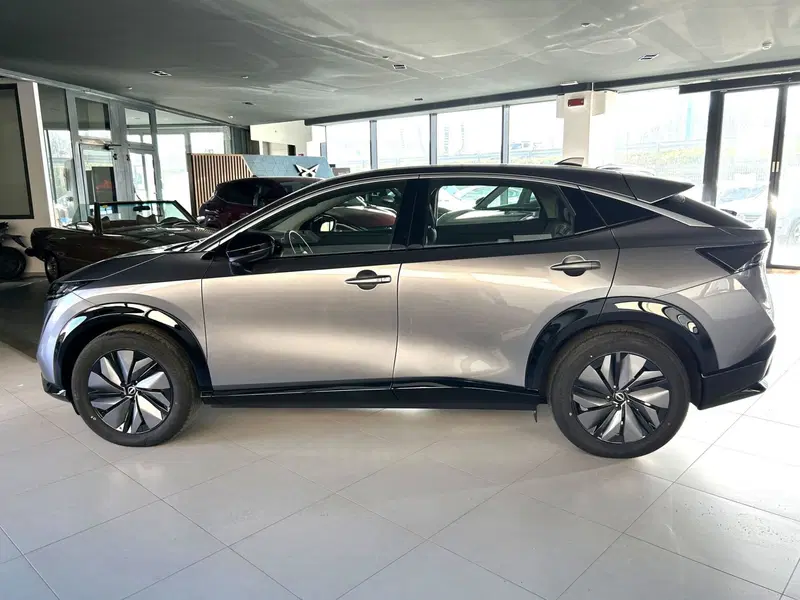 Nissan Ariya usata a Ferrara (6)