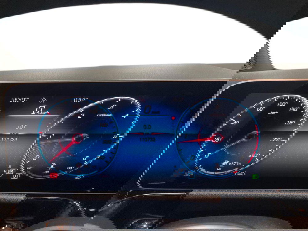 Mercedes-Benz GLA SUV usata a Macerata (9)