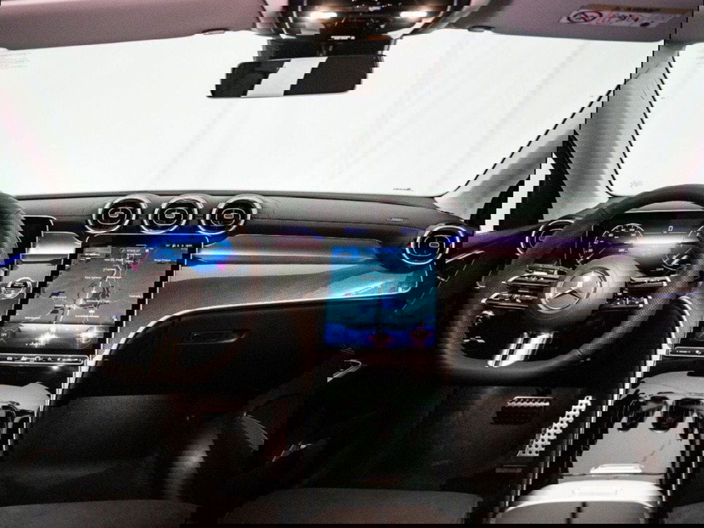 Mercedes-Benz GLC SUV nuova a Macerata (14)