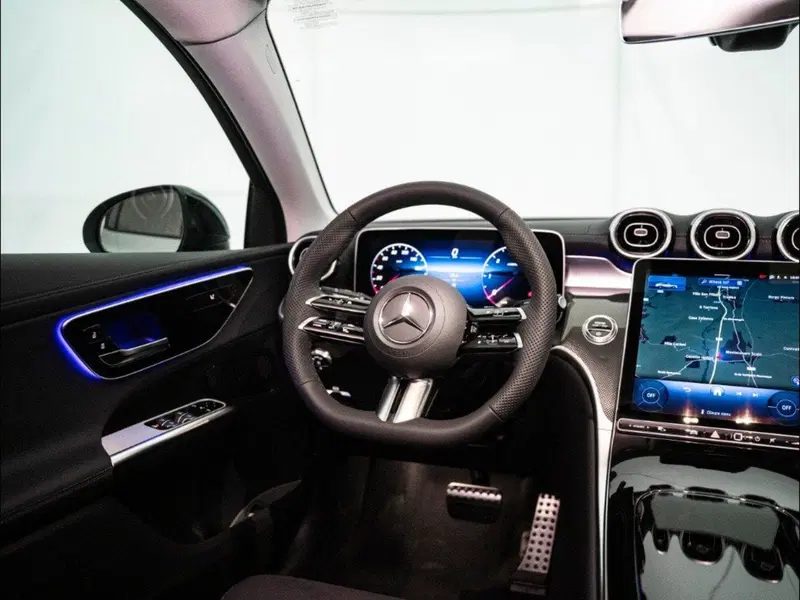 Mercedes-Benz GLC SUV nuova a Macerata (15)