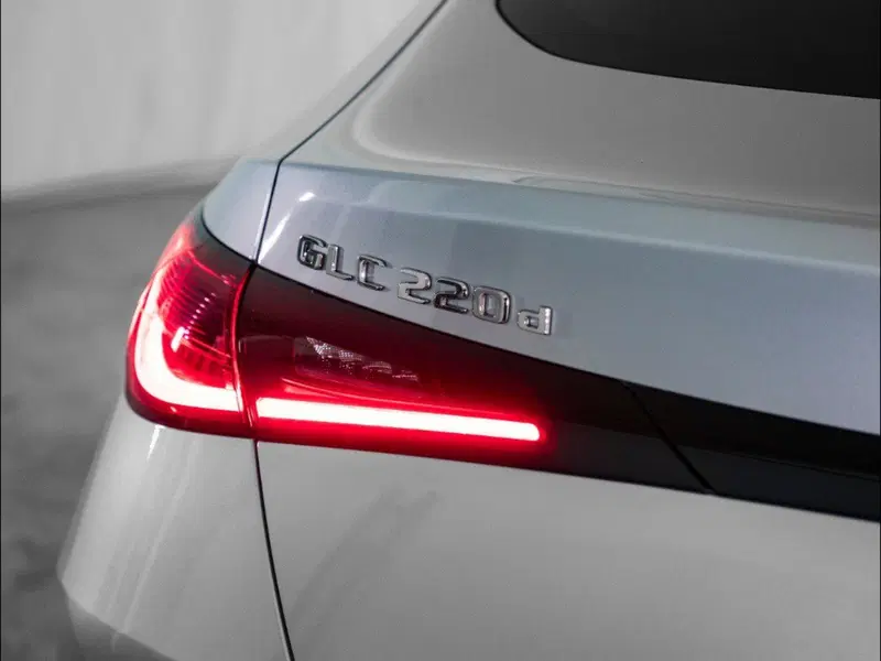 Mercedes-Benz GLC SUV nuova a Macerata (9)