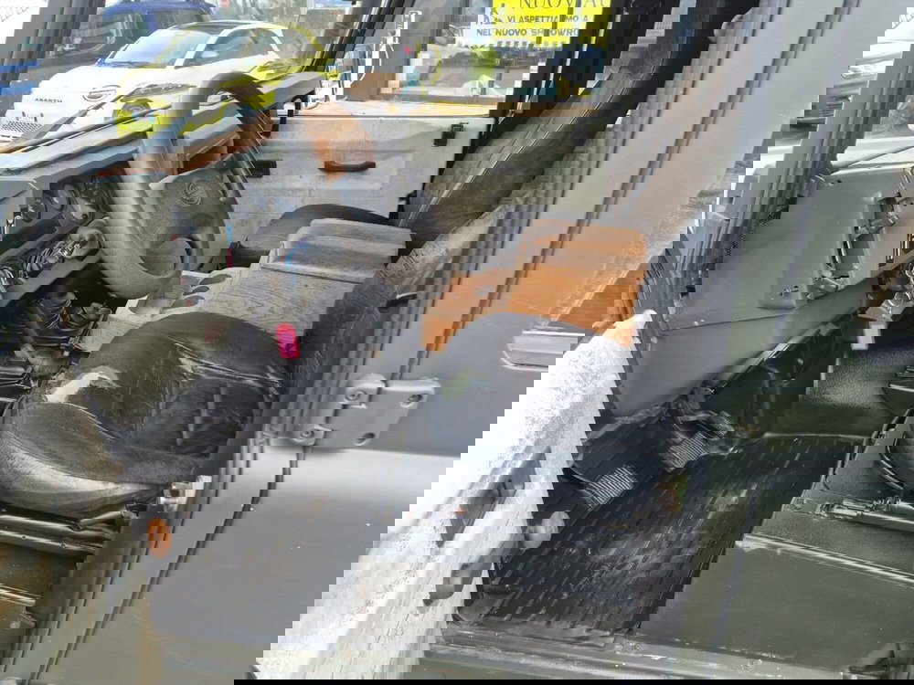 Land Rover Defender usata a Arezzo (18)