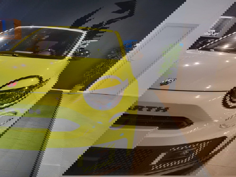 Abarth 600e nuova a Arezzo (3)