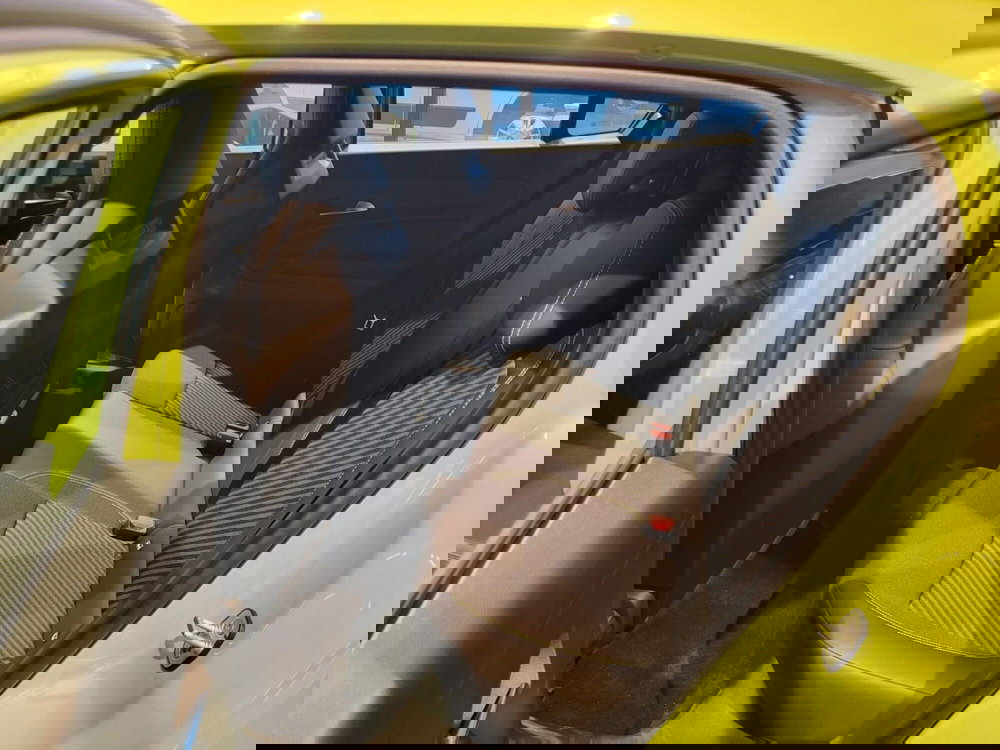 Abarth 600e nuova a Arezzo (6)