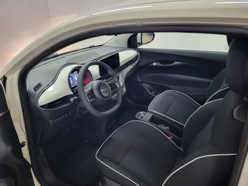 Fiat 500 nuova a Arezzo (12)