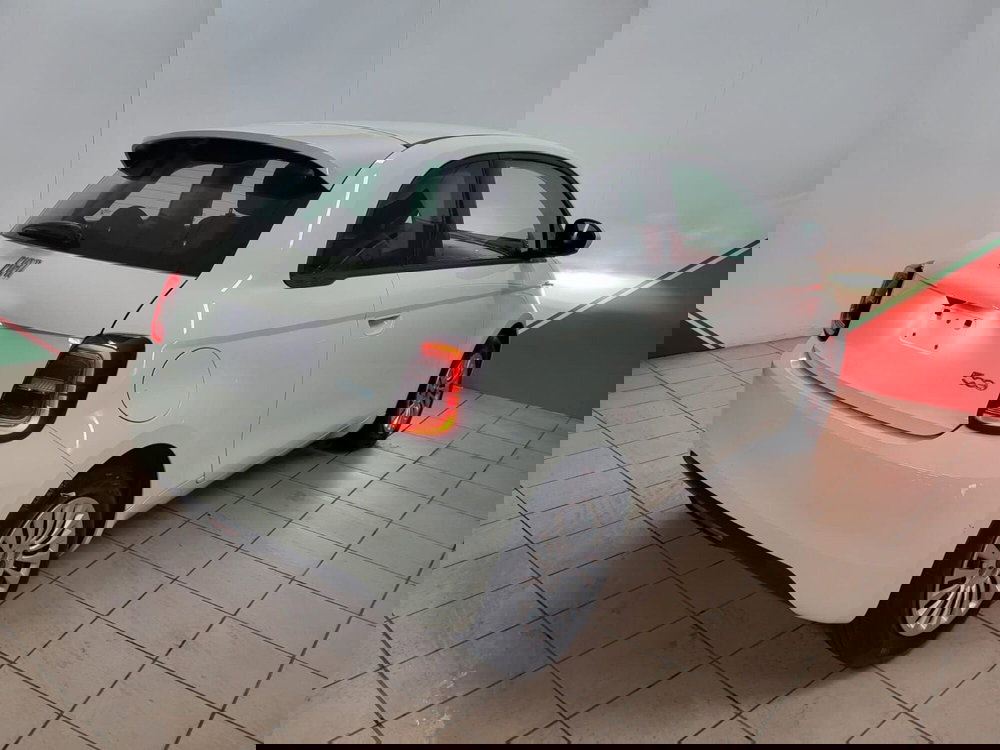 Fiat 500 nuova a Arezzo (3)