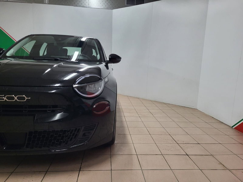 Fiat 600e nuova a Arezzo (7)