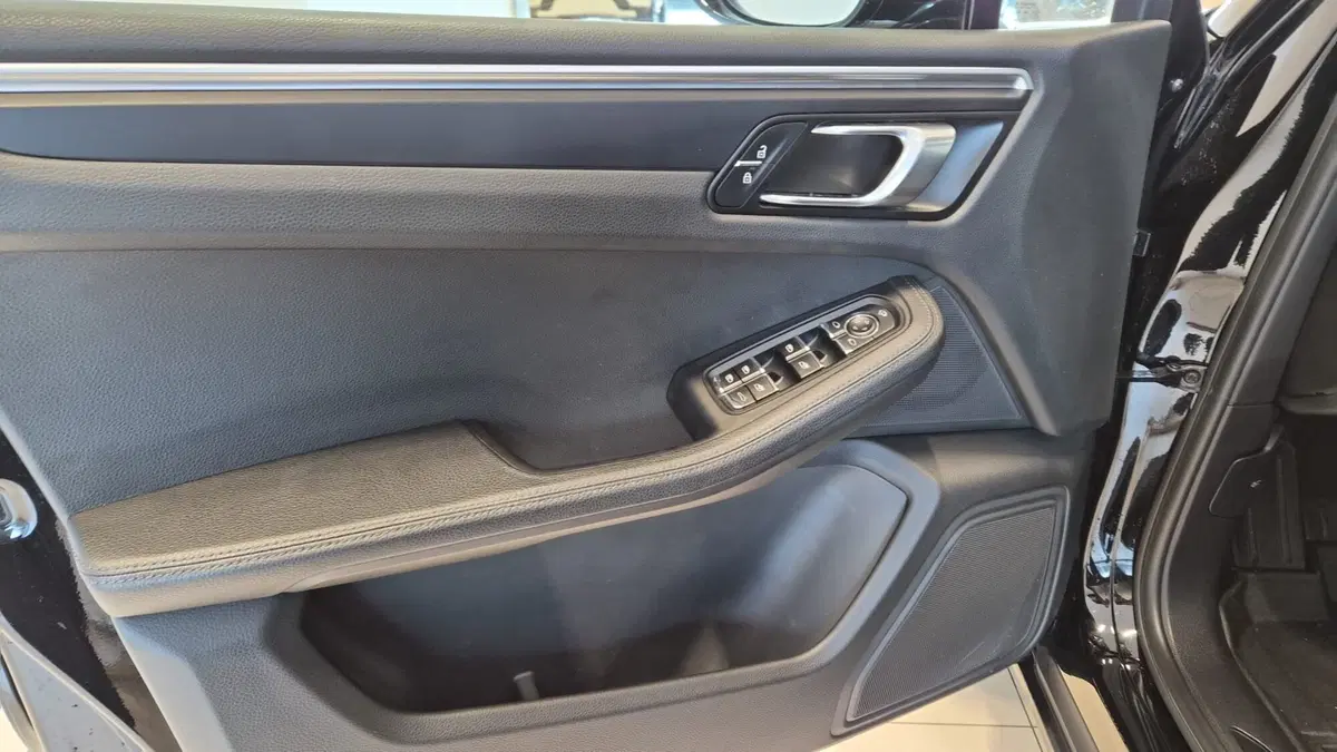 Porsche Macan usata a Frosinone (10)