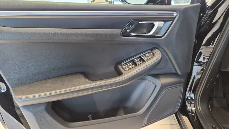 Porsche Macan usata a Frosinone (10)