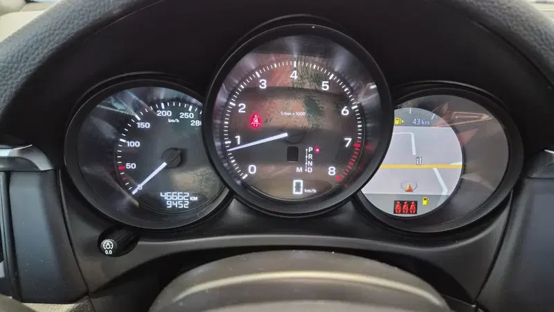 Porsche Macan usata a Frosinone (18)