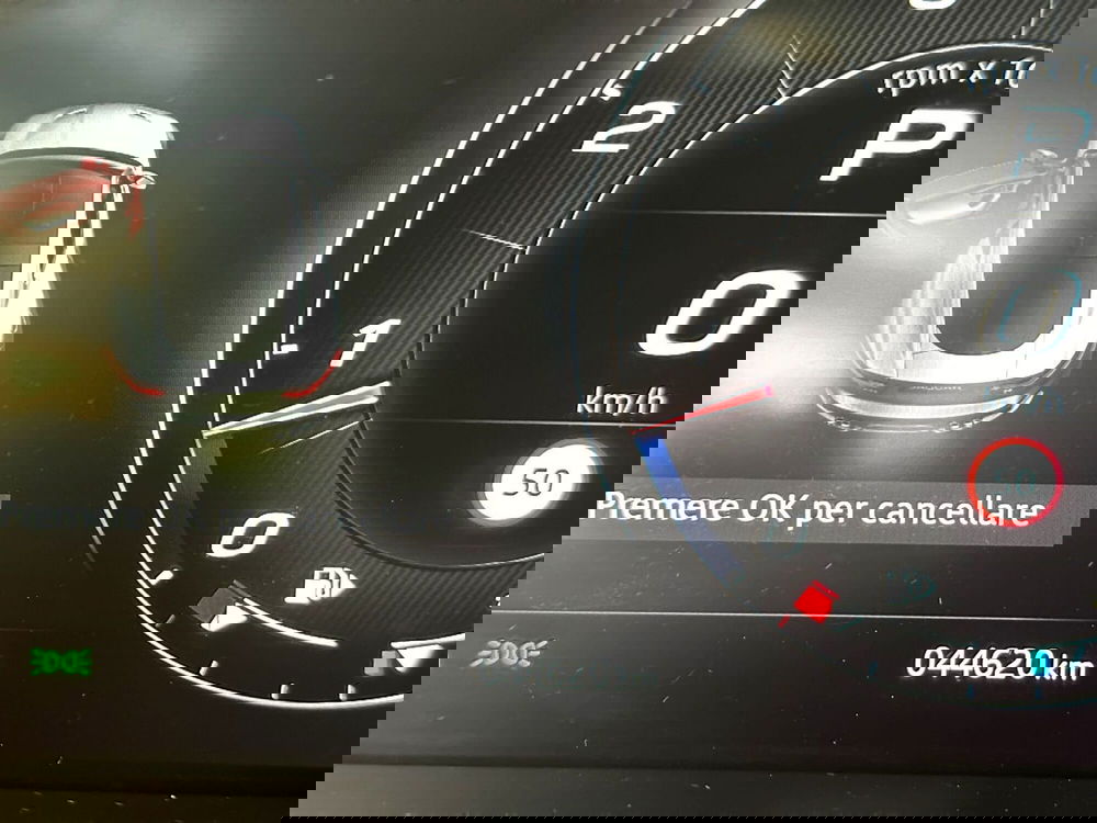 Jaguar F-Type Coupé usata a Milano (12)