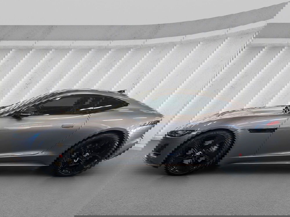 Jaguar F-Type Coupé usata a Milano (14)