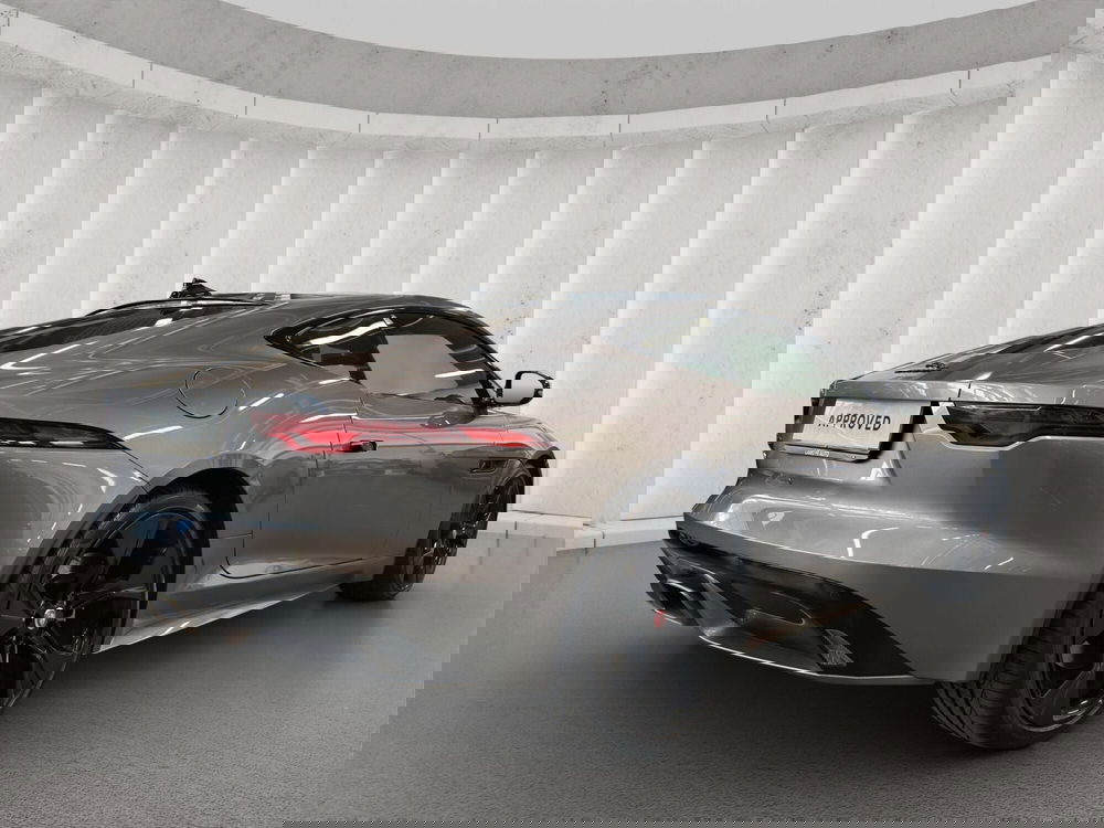 Jaguar F-Type Coupé usata a Milano (2)