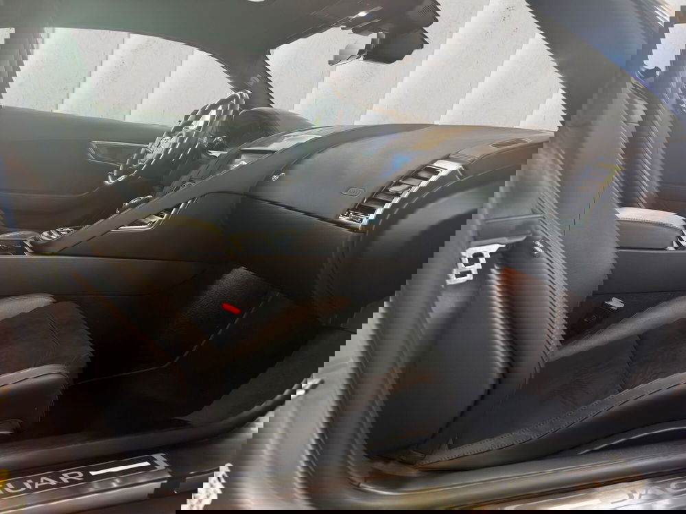 Jaguar F-Type Coupé usata a Milano (3)
