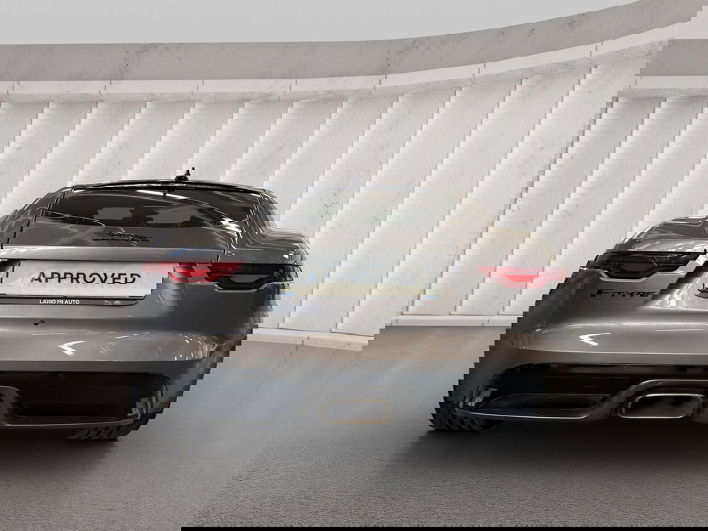 Jaguar F-Type Coupé usata a Milano (7)