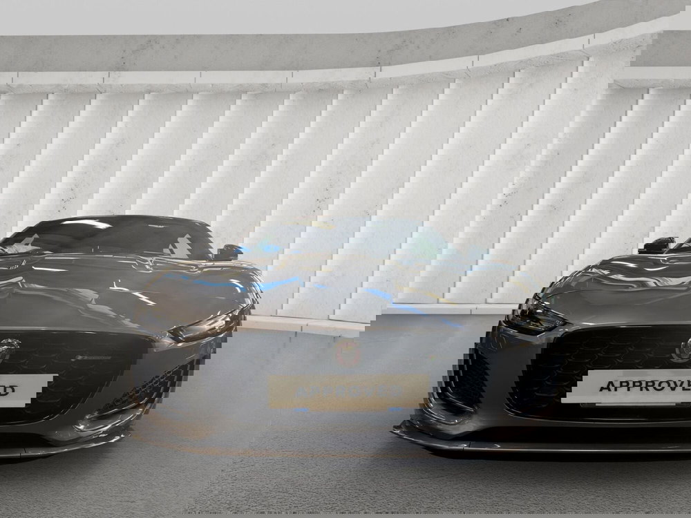 Jaguar F-Type Coupé usata a Milano (8)