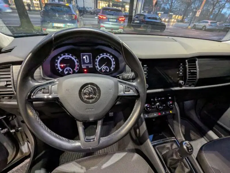 Skoda Kodiaq usata a Parma (12)