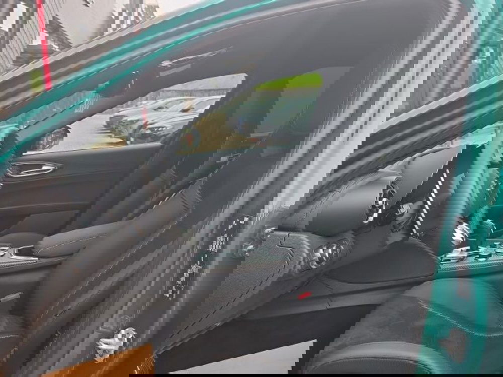 Alfa Romeo Giulia nuova a Monza e Brianza (11)