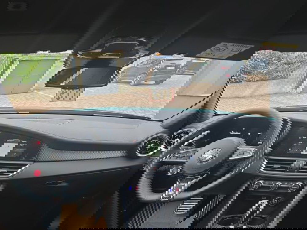 Alfa Romeo Giulia nuova a Monza e Brianza (8)