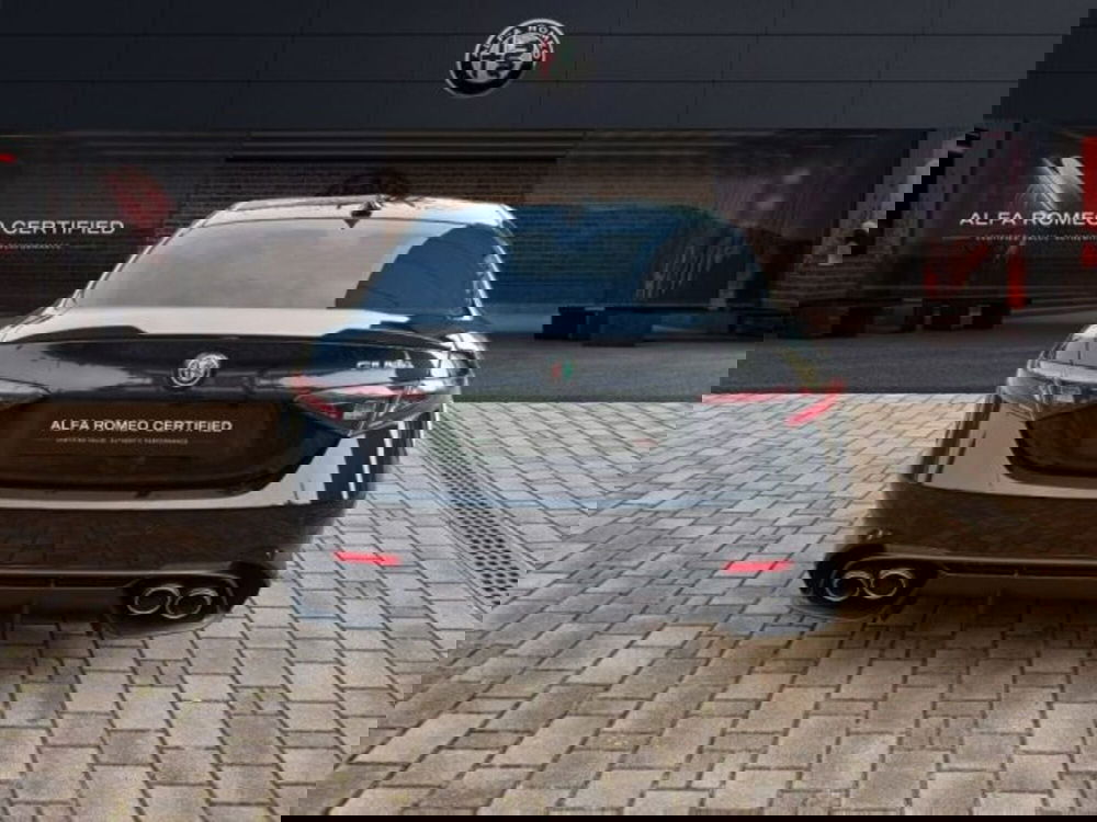 Alfa Romeo Giulia nuova a Monza e Brianza (5)