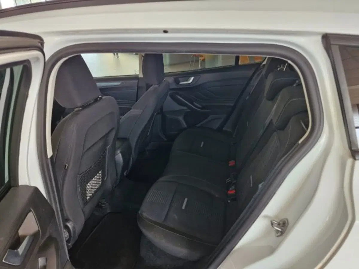 Ford Focus Station Wagon usata a Bologna (13)