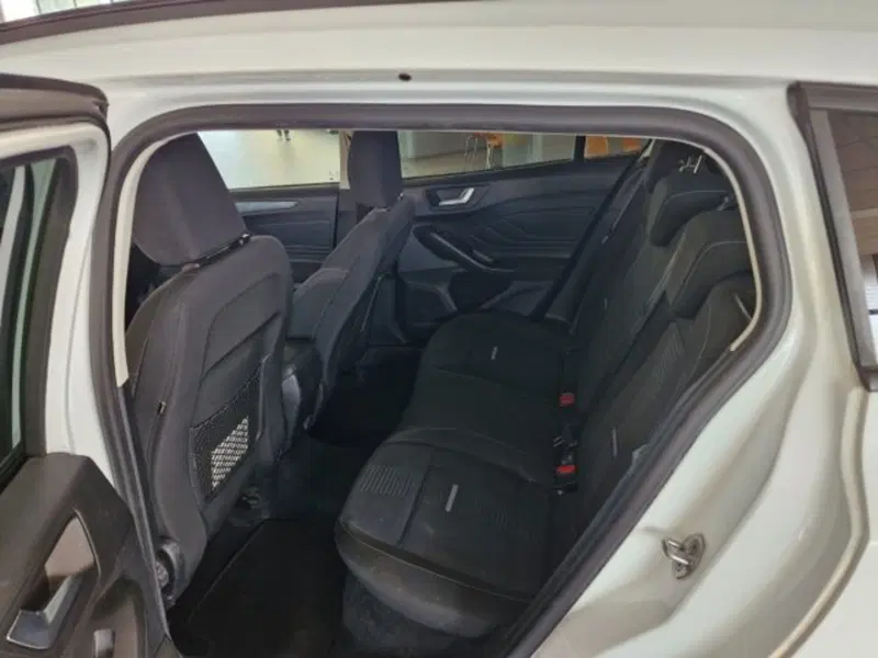 Ford Focus Station Wagon usata a Bologna (13)