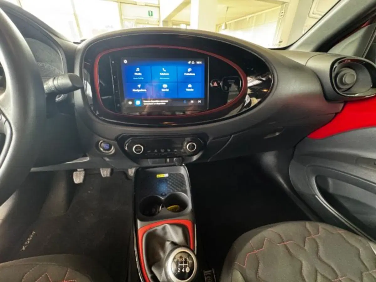Toyota Aygo X usata a Bologna (11)