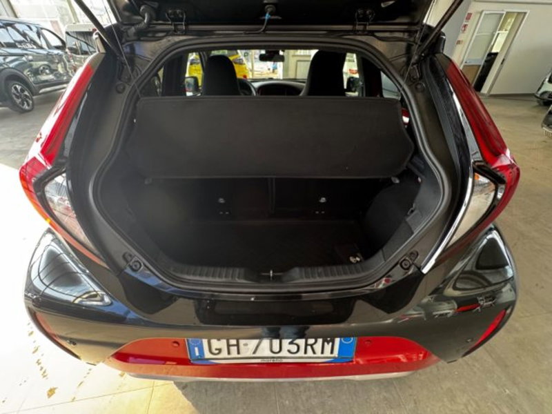 Toyota Aygo X usata a Bologna (14)