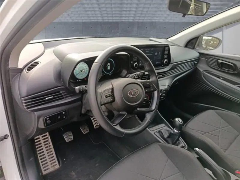 Hyundai Bayon usata a Bari (10)